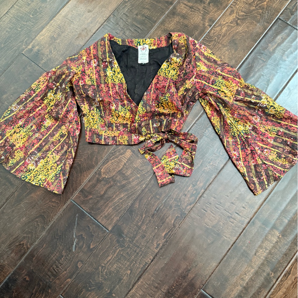 Roopa Pemmaraju size small cropped blouse